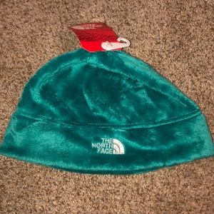 The North Face Osito Beanie BNWT